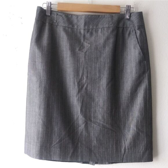 ANN TAYLOR LOFT PINSTRIPE SKIRT - GRAY & WHITE - Picture 5 of 5